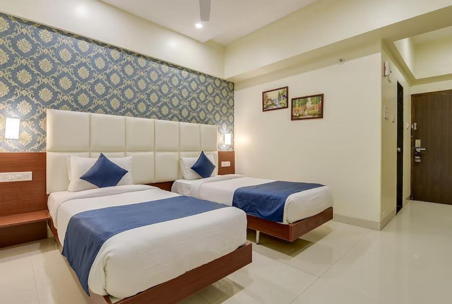 Magnus Square Business Hotel Near Pune Airport Kharadi Экстерьер фото